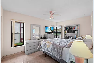 21082 Rustlewood Avenue, Boca Raton, FL 33428 - Photo 17