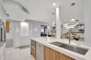 5460 N Ocean Dr, Singer Island, FL 33404 - Photo 11