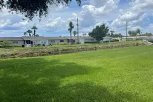 2758 Emory Dr E, West Palm Beach, FL 33415 - Photo 9