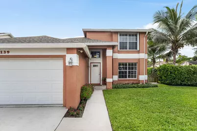 139 Royal Pine Circle S, Royal Palm Beach, FL 33411 - Photo 3