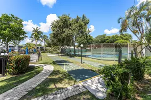6319 Bay Club Dr, Fort Lauderdale, FL 33308 - Photo 47