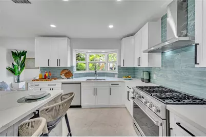1700 Marietta Drive, Fort Lauderdale, FL 33316 - Photo 11