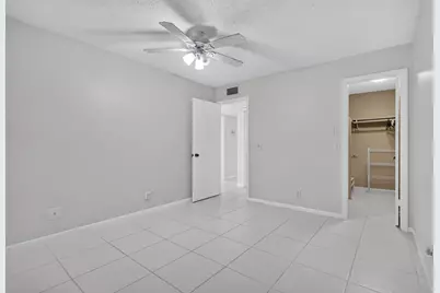 40 Burgundy A, Delray Beach, FL 33484 - Photo 23
