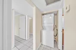 221 NW 43rd Pl, Deerfield Beach, FL 33064 - Photo 11