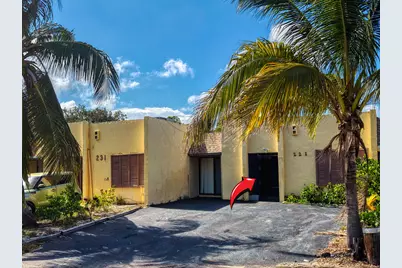 221 NW 43rd Place, Deerfield Beach, FL 33064 - Photo 1