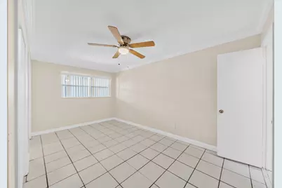 221 NW 43rd Place, Deerfield Beach, FL 33064 - Photo 23