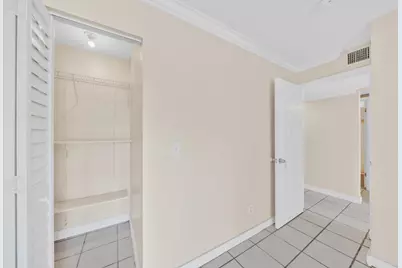 221 NW 43rd Place, Deerfield Beach, FL 33064 - Photo 17