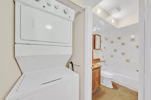 221 NW 43rd Pl, Deerfield Beach, FL 33064 - Photo 11