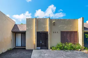 221 NW 43rd Pl, Deerfield Beach, FL 33064 - Photo 3