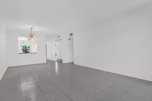 2011 SW 15th St, Deerfield Beach, FL 33442 - Photo 7