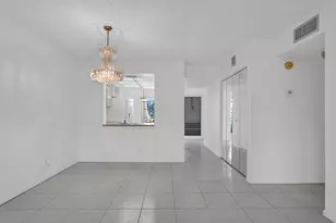 2011 SW 15th St, Deerfield Beach, FL 33442 - Photo 23