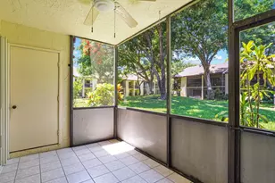 2011 SW 15th St, Deerfield Beach, FL 33442 - Photo 25
