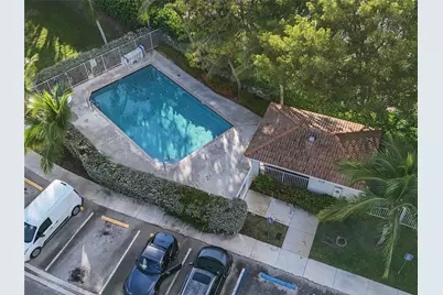 8106 Prestige Commons Drive #8106, Tamarac, FL 33321 - Photo 19