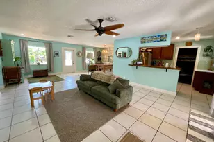 415 Beacon St, Tequesta, FL 33469 - Photo 5