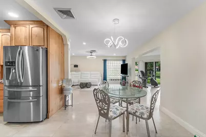362 Yorktowne Circle, Atlantis, FL 33462 - Photo 13