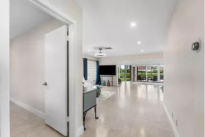 362 Yorktowne Circle, Atlantis, FL 33462 - Photo 9
