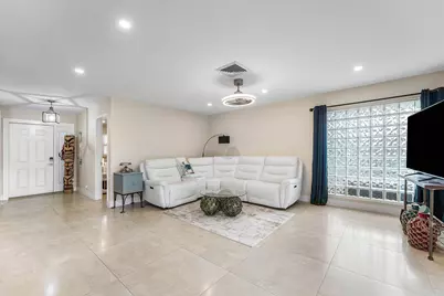 362 Yorktowne Circle, Atlantis, FL 33462 - Photo 11