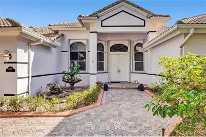 2030 SW 62nd Avenue, Plantation, FL 33317 - Photo 7