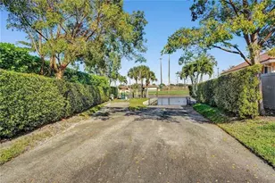 2030 SW 62nd Ave, Plantation, FL 33317 - Photo 45