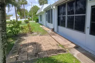 2638 Gately Dr E, West Palm Beach, FL 33415 - Photo 13