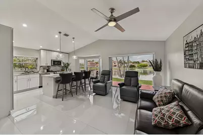 358 SW 188th Terrace, Pembroke Pines, FL 33029 - Photo 13