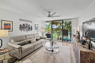 2811 Village Blvd, West Palm Beach, FL 33409 - Photo 15