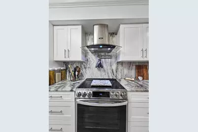 2811 Village Boulevard #302, West Palm Beach, FL 33409 - Photo 5