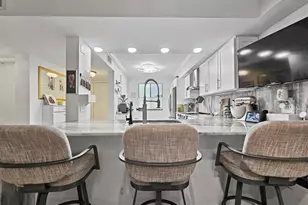 2811 Village Blvd, West Palm Beach, FL 33409 - Photo 11