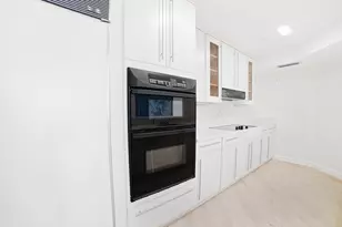 100 SE 5th Ave, Boca Raton, FL 33432 - Photo 19