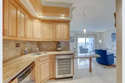 3850 Washington Street #812, Hollywood, FL 33021 - Photo 19