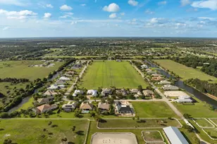 7635 S Polo Grounds Ln, Vero Beach, FL 32966 - Photo 33