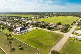 7635 S Polo Grounds Ln, Vero Beach, FL 32966 - Photo 33