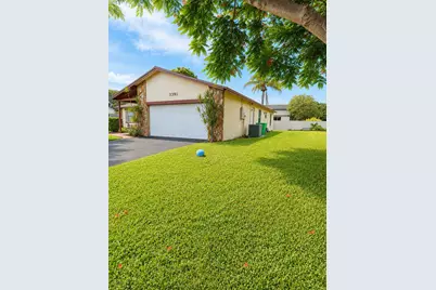 3391 NW 97th Terrace, Sunrise, FL 33351 - Photo 3