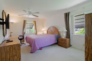318 Pine Ridge Cir, Greenacres, FL 33463 - Photo 17