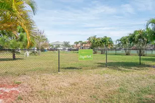 1771 Lakefront Blvd, Fort Pierce, FL 34982 - Photo 23