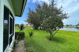 1771 Lakefront Blvd, Fort Pierce, FL 34982 - Photo 15