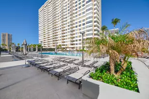 1985 S Ocean Dr, Hallandale Beach, FL 33009 - Photo 31