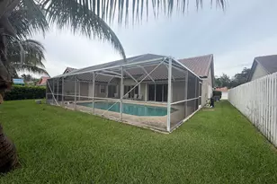 16320 NW 9th Dr, Pembroke Pines, FL 33028 - Photo 9