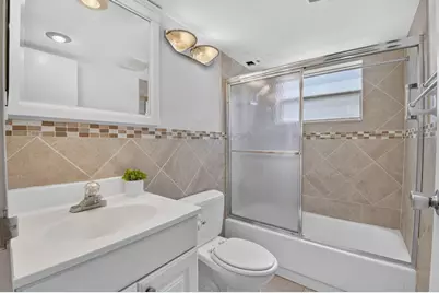 65 Saxony B, Delray Beach, FL 33446 - Photo 9