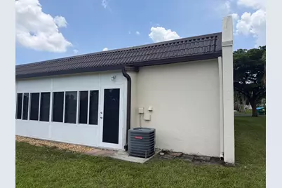 127 Lake Rebecca Drive, West Palm Beach, FL 33411 - Photo 3