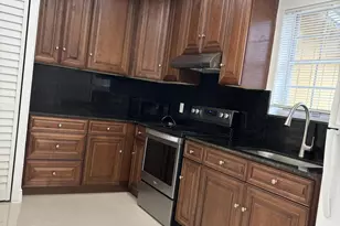710 Columbus Pkwy, Hollywood, FL 33021 - Photo 9
