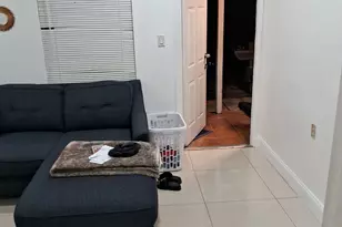 710 Columbus Pkwy, Hollywood, FL 33021 - Photo 5