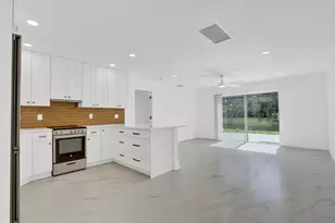 10084 Meridian Way N, Palm Beach Gardens, FL 33410 - Photo 5
