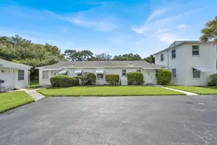 10084 Meridian Way N, Palm Beach Gardens, FL 33410 - Photo 1