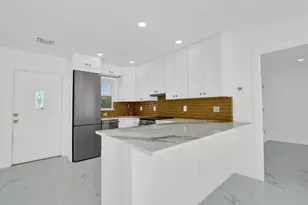 10084 Meridian Way N, Palm Beach Gardens, FL 33410 - Photo 9
