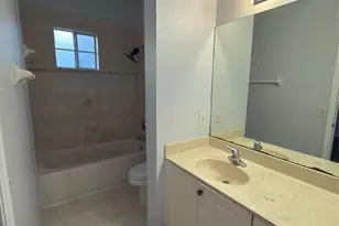 8320 Santa Monica Ave, Tamarac, FL 33321 - Photo 11