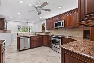 11453 Shady Oaks Ln, North Palm Beach, FL 33408 - Photo 19