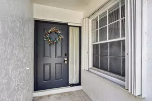8100 Via Di Veneto, Boca Raton, FL 33496 - Photo 3