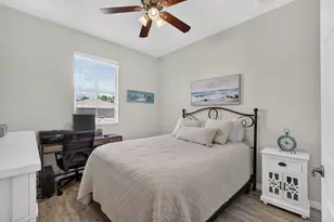 128 W Royal Palm Cir, Jupiter, FL 33458 - Photo 51