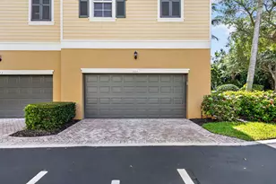 128 W Royal Palm Cir, Jupiter, FL 33458 - Photo 9